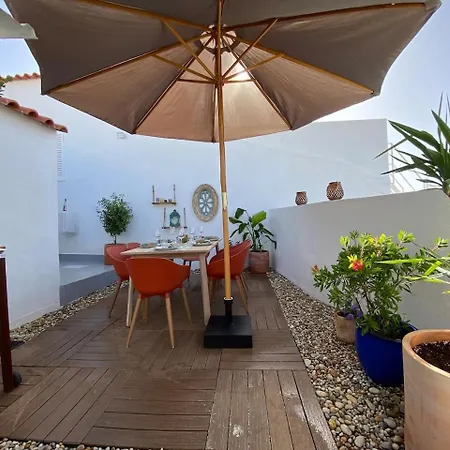Casa Pirilampo Ferragudo Holiday home *
